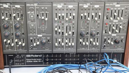 Roland-System 100M 10 modules & keys